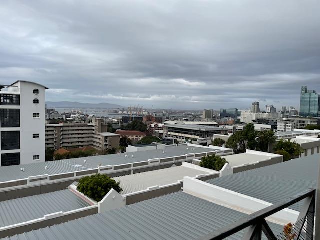 To Let 2 Bedroom Property for Rent in Green Point Western Cape